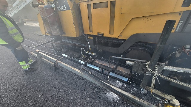 Установка инфракрасного нагрева асфальта  для асфальтоукладчика ИКН SP-200-JPV